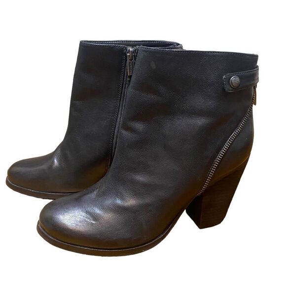 vince Camuto Hiller Genuine Leather Ankle Boots - Picture 5 of 11